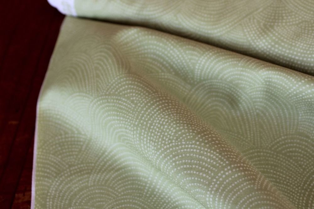 Dear Stella shadowbox scallop dot on pistachio