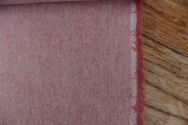 Robert Kaufman Essex  YARN DYED LINEN berry