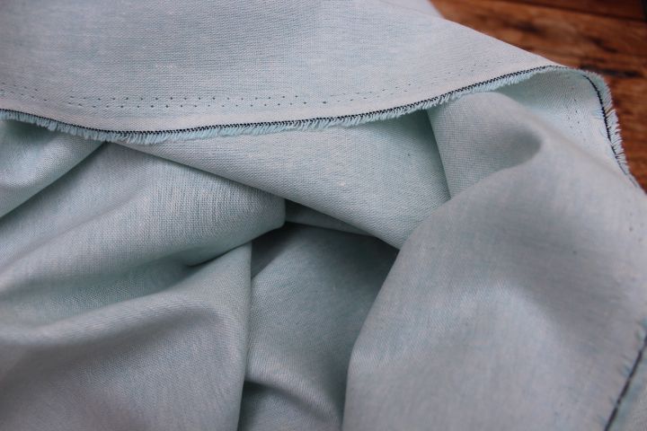 Robert Kaufman Essex  YARN DYED LINEN aqua