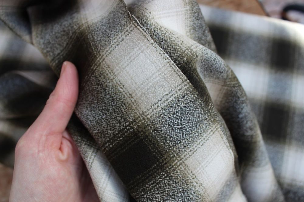 Robert Kaufman Mammoth Flannel -workman in green 