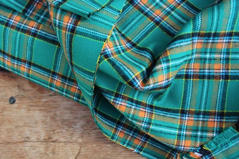 Robert Kaufman Highlander Flannel -traditional skirt check