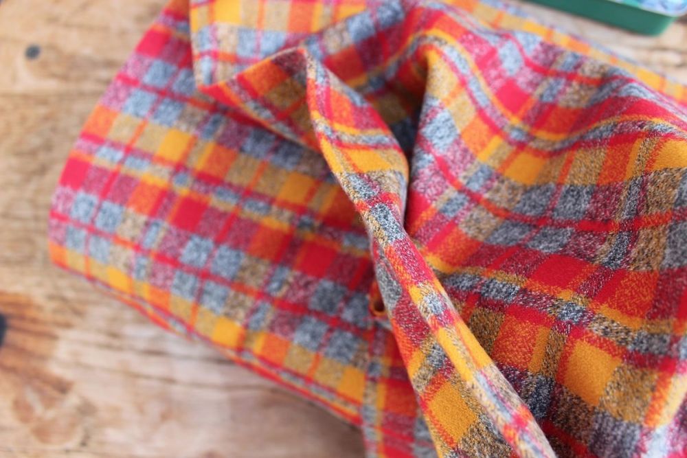 Robert Kaufman Mammoth Flannel - Checkcheck in crimson