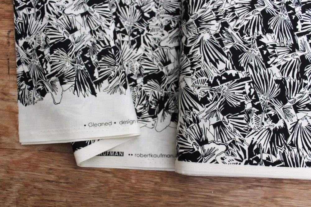  Carolyn Friedlander Gleaned- Lizard border in black