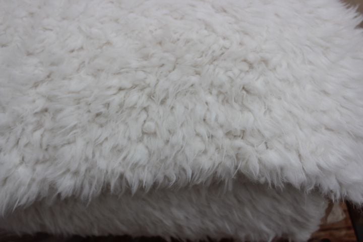 Shannon Fabrics Bonded Llama cuddle - ivory / beige