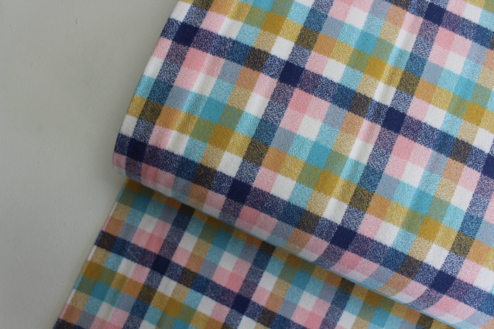 Robert Kaufman Mammoth Junior flannels - summer surf time