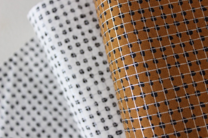 Carolyn Friedlander -JETTY- Metallic Grid Silver border in Leather