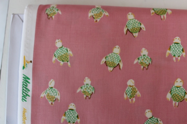 Heather Ross Malibu - Sea turtle in Rose