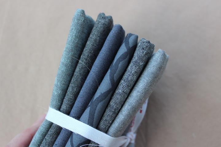Mini Cloth stack Essex Yarn dyed linen -blustery blues