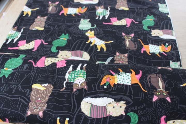 Kokka Japan, Powerful cats on black CANVAS weight