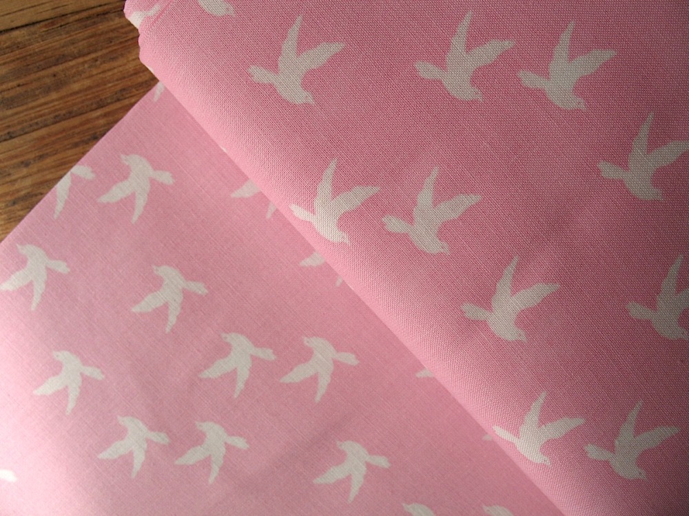 Copenhagen Print Factory ORGANIC doves on baby pink