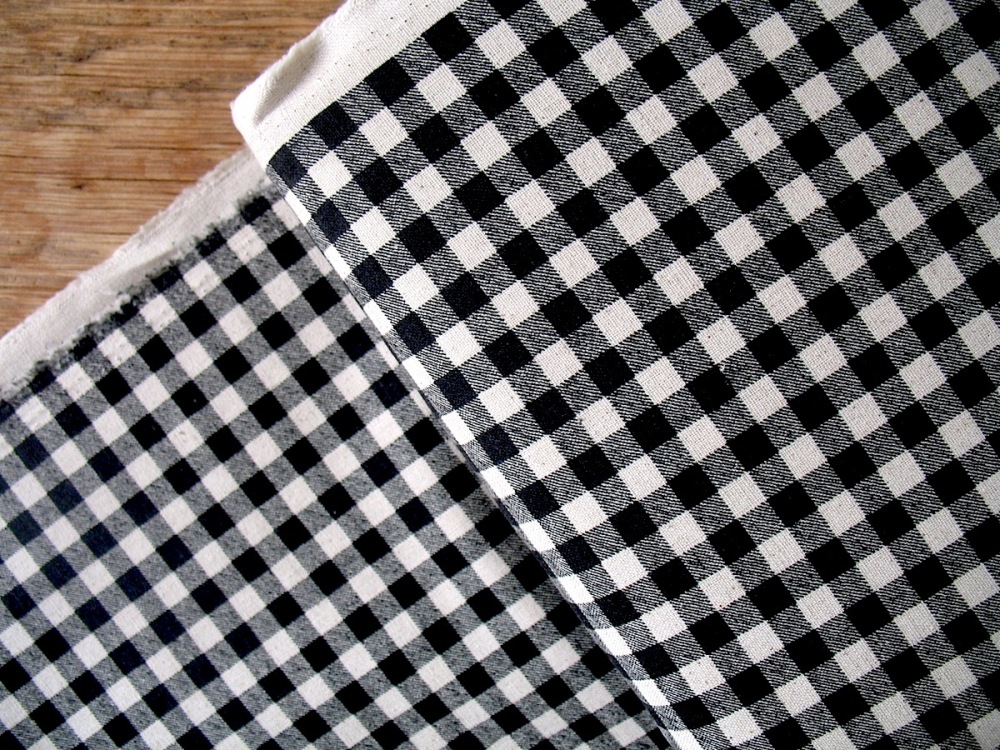 Sevenberry natural gingham print on heavier weight 