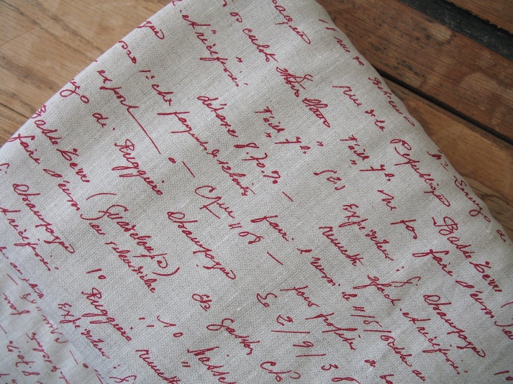 'La Couture' handwritten script in red pure linen on natural (WIDE)