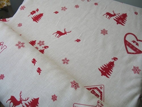 'La chateaux des Alpes' Robins at Christmas pure linen on natural (WIDE)