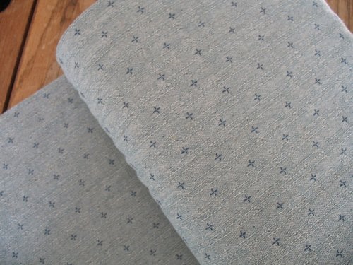 Stof Japanese Yarn dyed textured cotton crosses in blue
