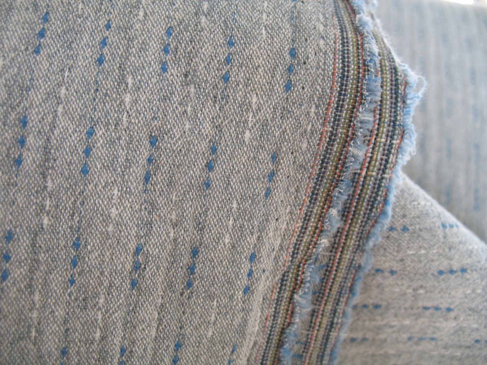 Stof Japanese Yarn dyed textured cotton rail tracks  in blue 