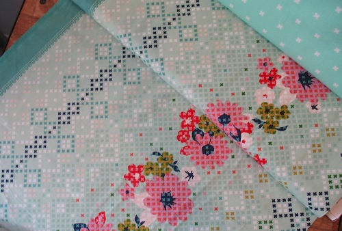 Melody Miller -MUSTANG Mint rose border print