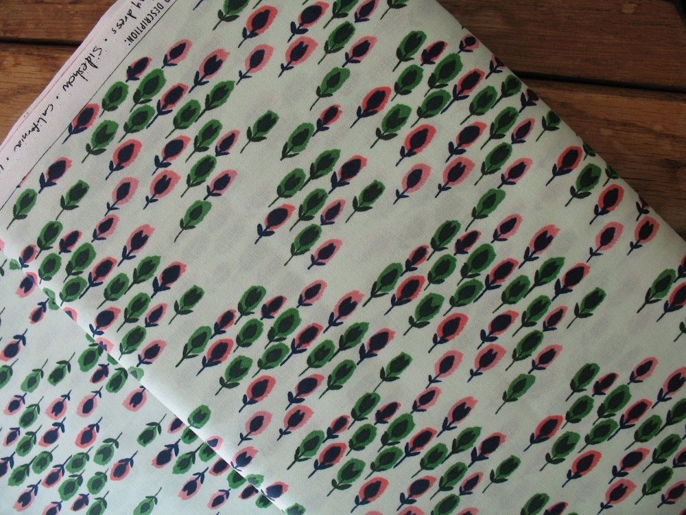 Alexia Marcelle  Hatbox  flower meadow in mint
