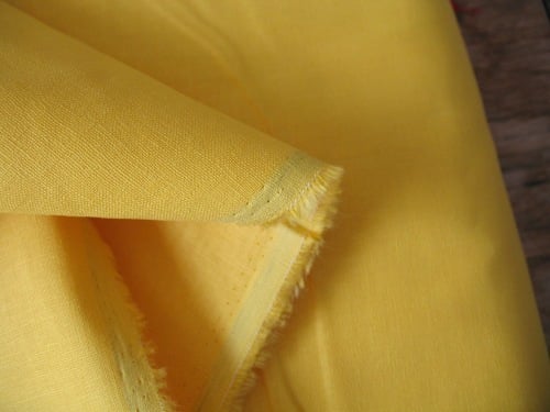 Robert Kaufman Essex LINEN in Yellow