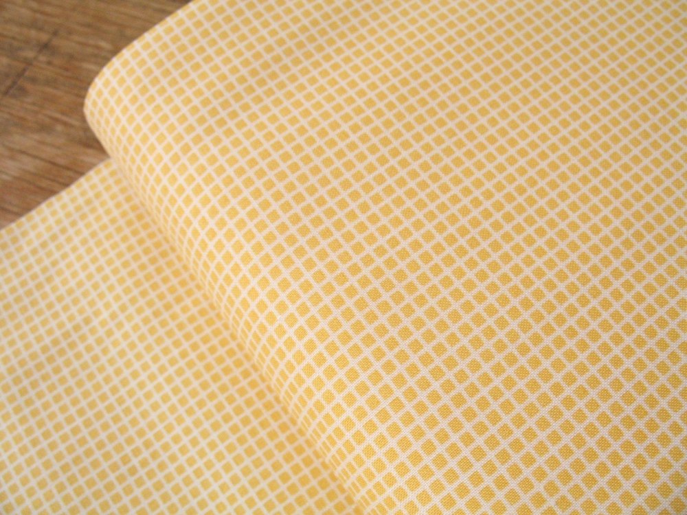 BOLT END -Darlene Zimmerman  Penny's Dolhouse floor tiles in yellow