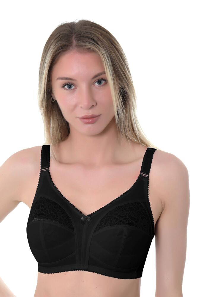 LG876 - Non wired Black lacy  BRA 34D to 46J. 25 PCS - £8.00 each