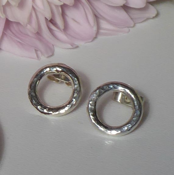 Silver Vanilla Earrings (11mm diameter)
