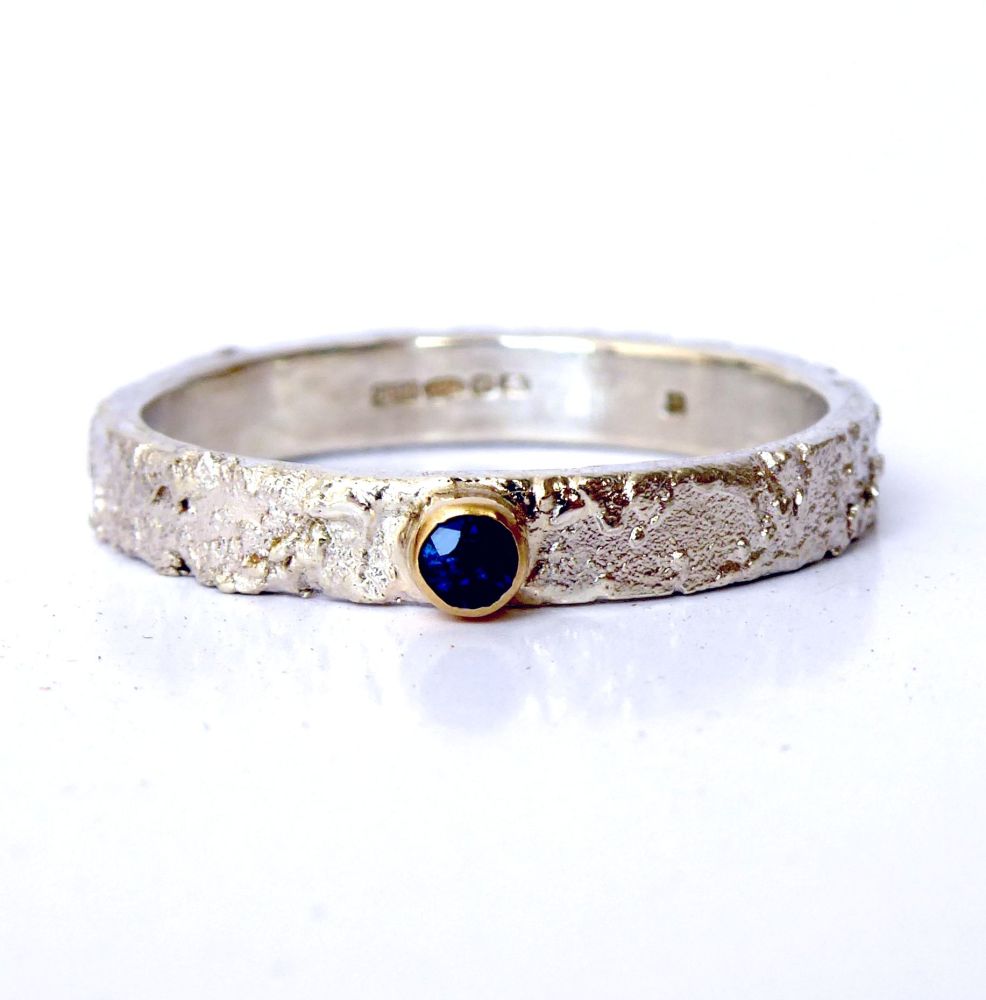 Rivda Sapphire Ring