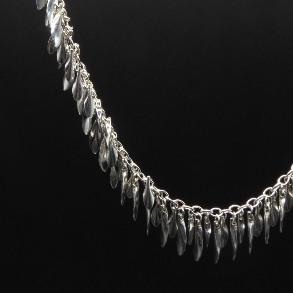 Shimmer Tassel Leaf Necklace