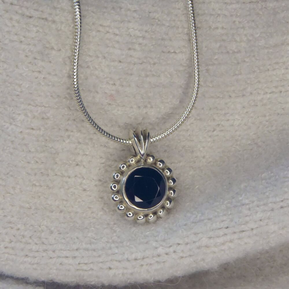 Alto Majestic - Black Spinel and Silver Pendant