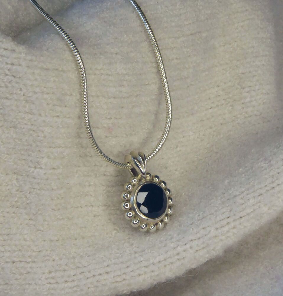 Alto Majestic - Black Spinel and Silver Pendant