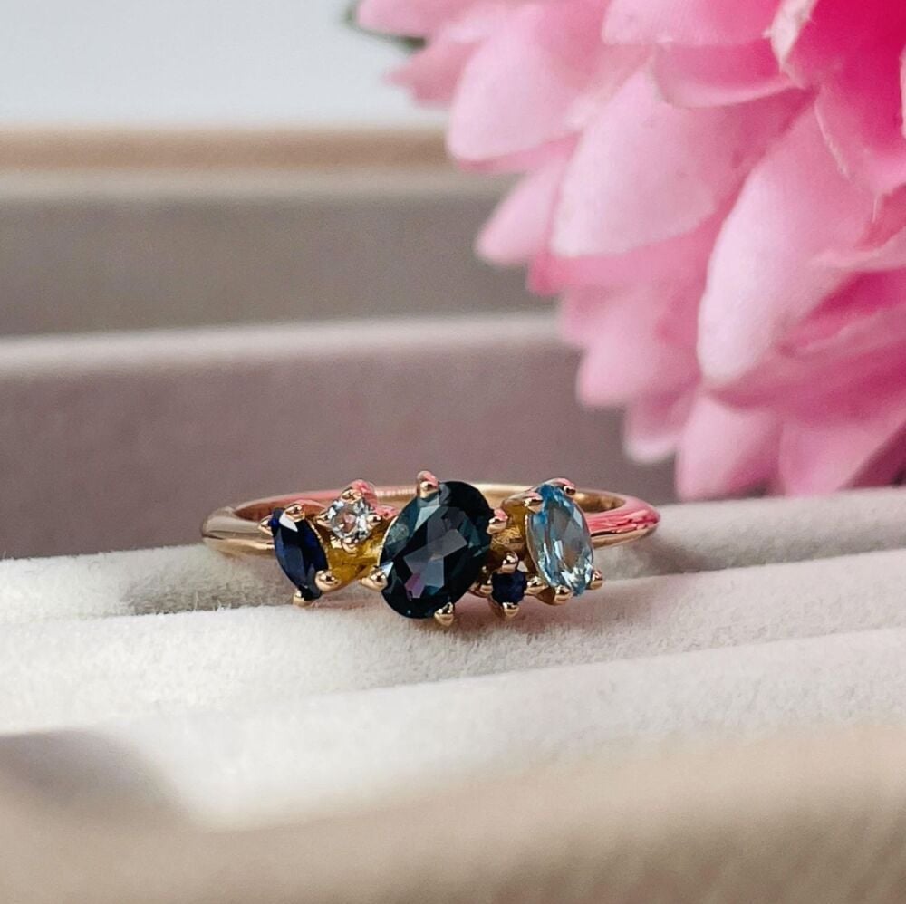 Atlantis Blue: London Blue Topaz Asymmetrical Cluster Ring - 18 Carat Rose Gold