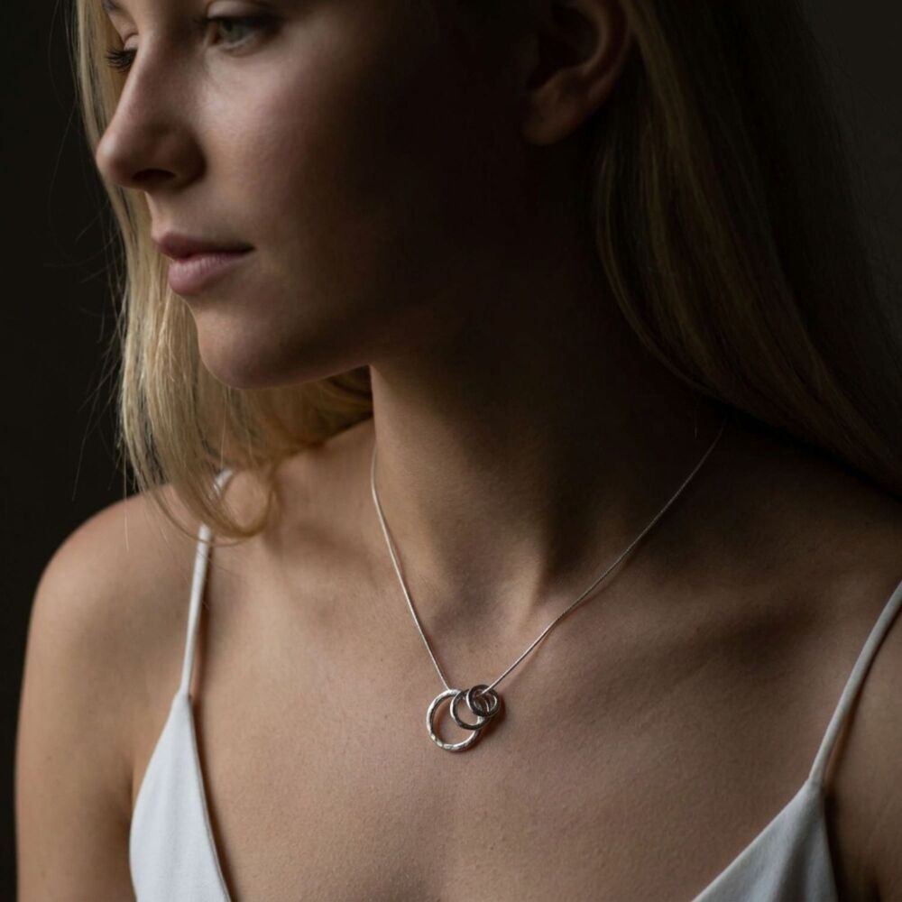 Vanilla links Tri Pendant