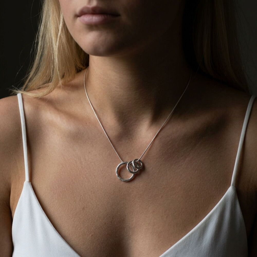 Vanilla links Tri Pendant