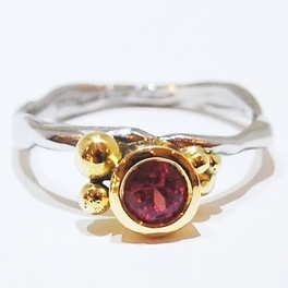 Custom engagement ring ruby