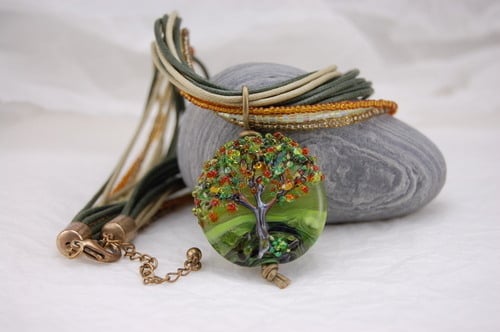 Tree bead necklace