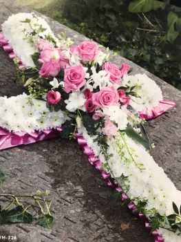 Pink and White massed cross 4ft