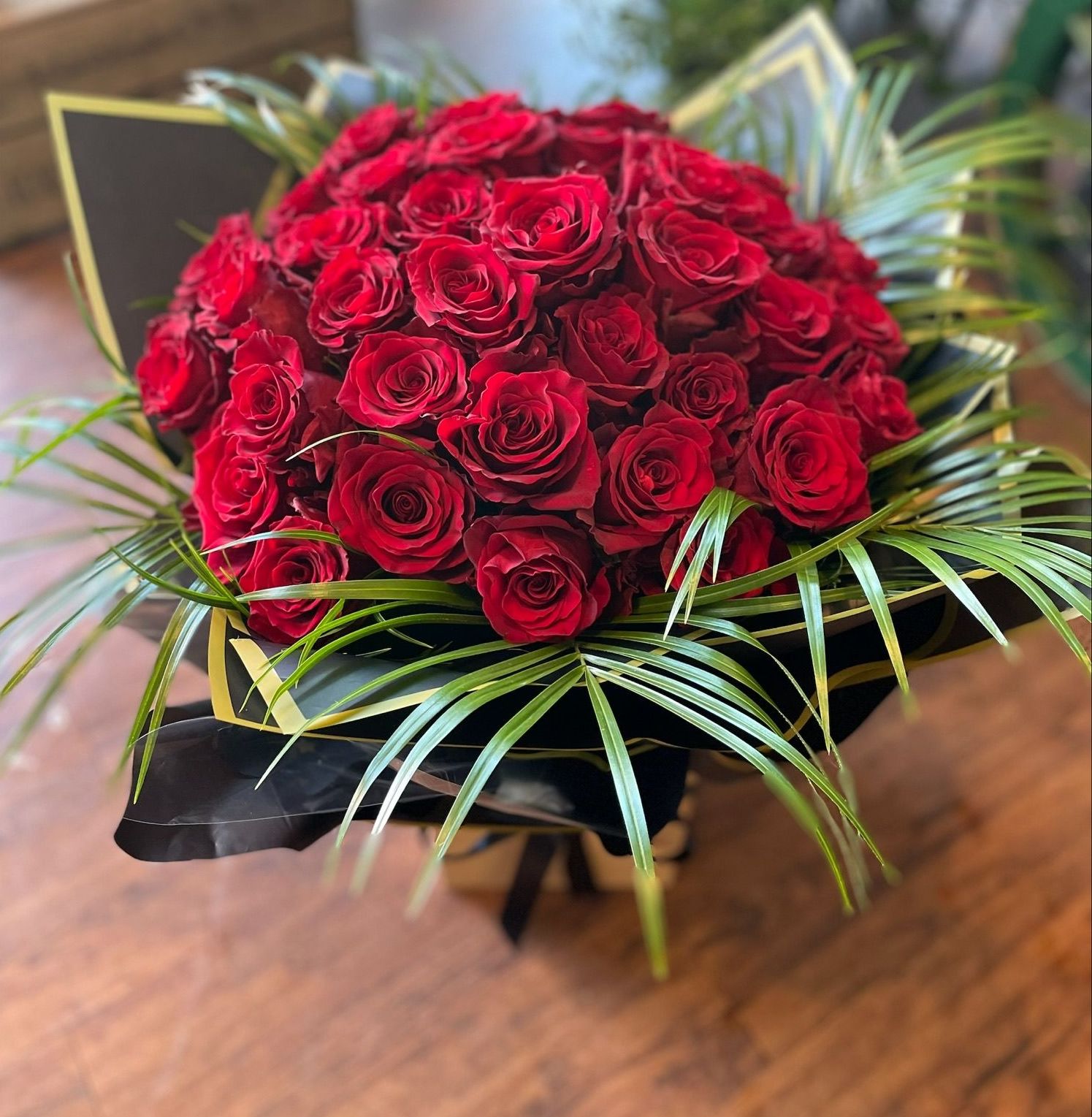 50 RED ROSES