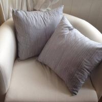 Learn to Use a sewing machine and at home after: Chic cushions by Becky Simpson - 2013 