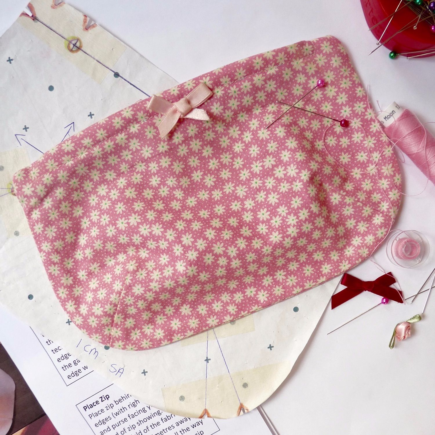 Sew a zip darted purse in Sew In Brighton sewing classes