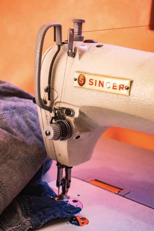 Gutermann Denim & Jeans Thread Sewing Set - With Needles!