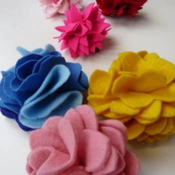 Felt flowers 2015