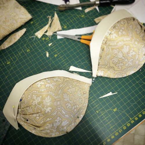 covering corset cups