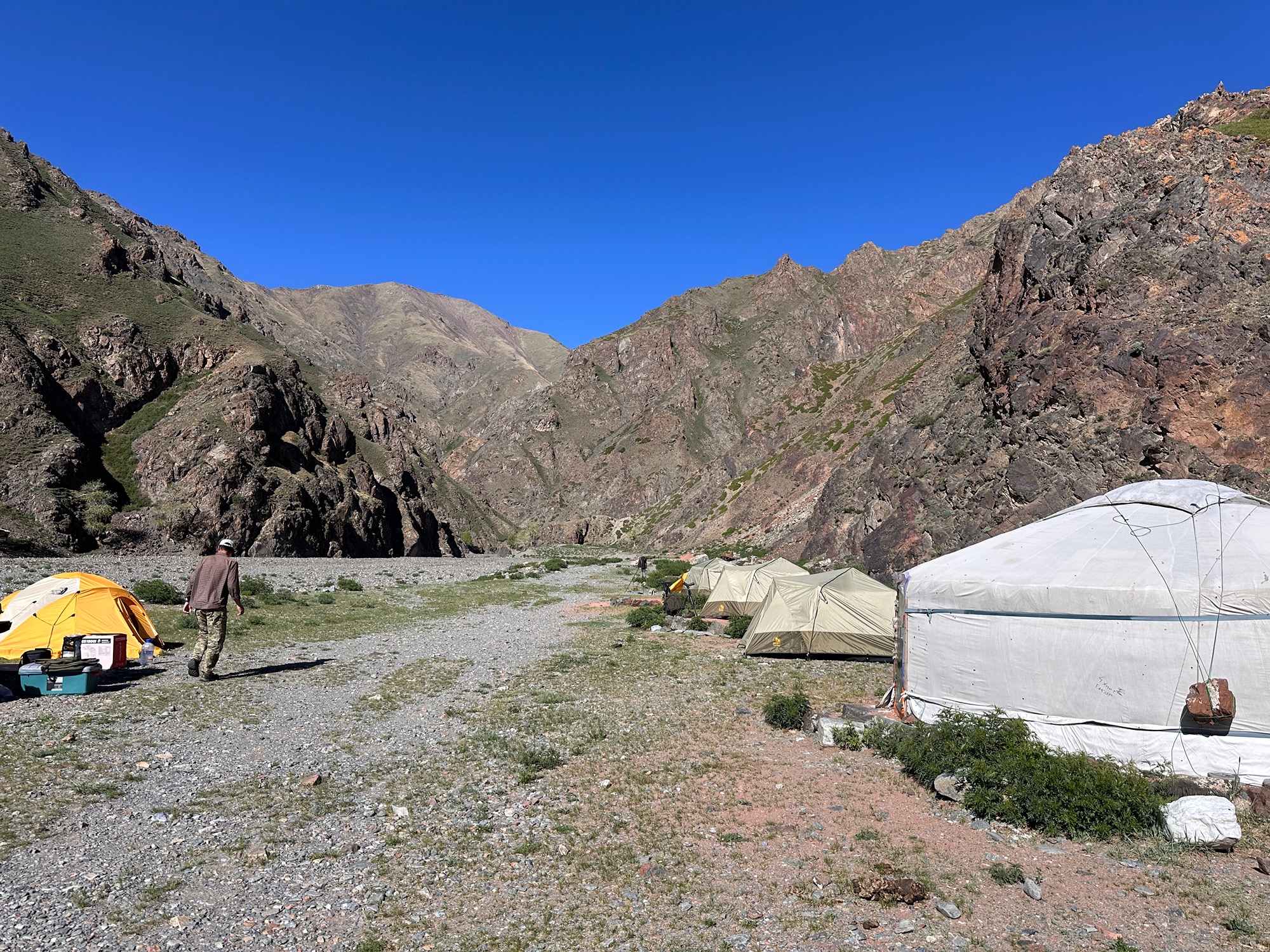 Baga Bogd Campsite