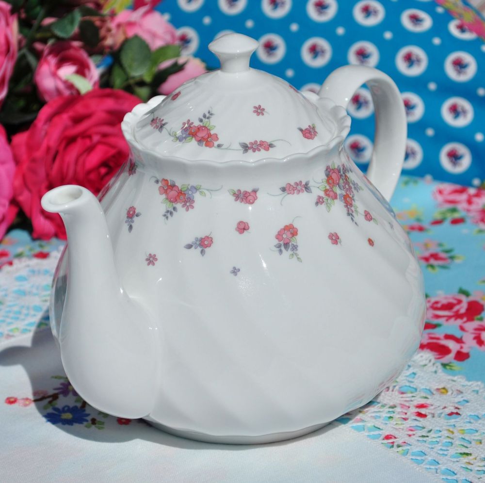 Picardy 2 .5 Pint Vintage Bone China Teapot