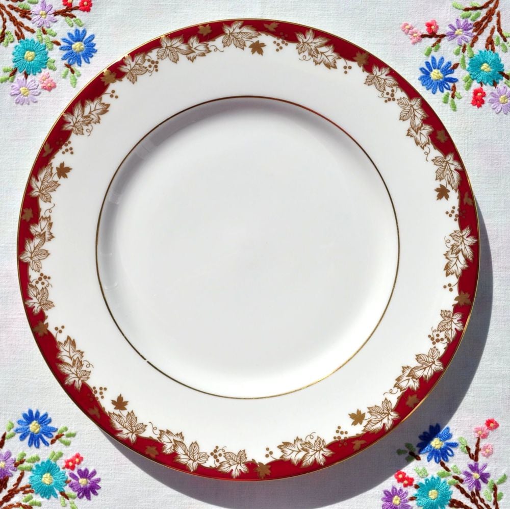 Royal Doulton Winthrop H.4969 Fine Bone China Cake Plate