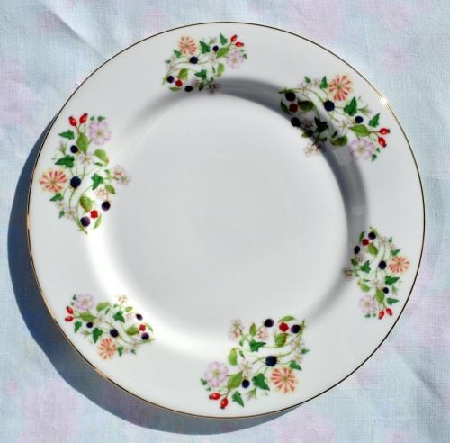Sheltonian Hedgerow Pattern 19cm Bone China Plate