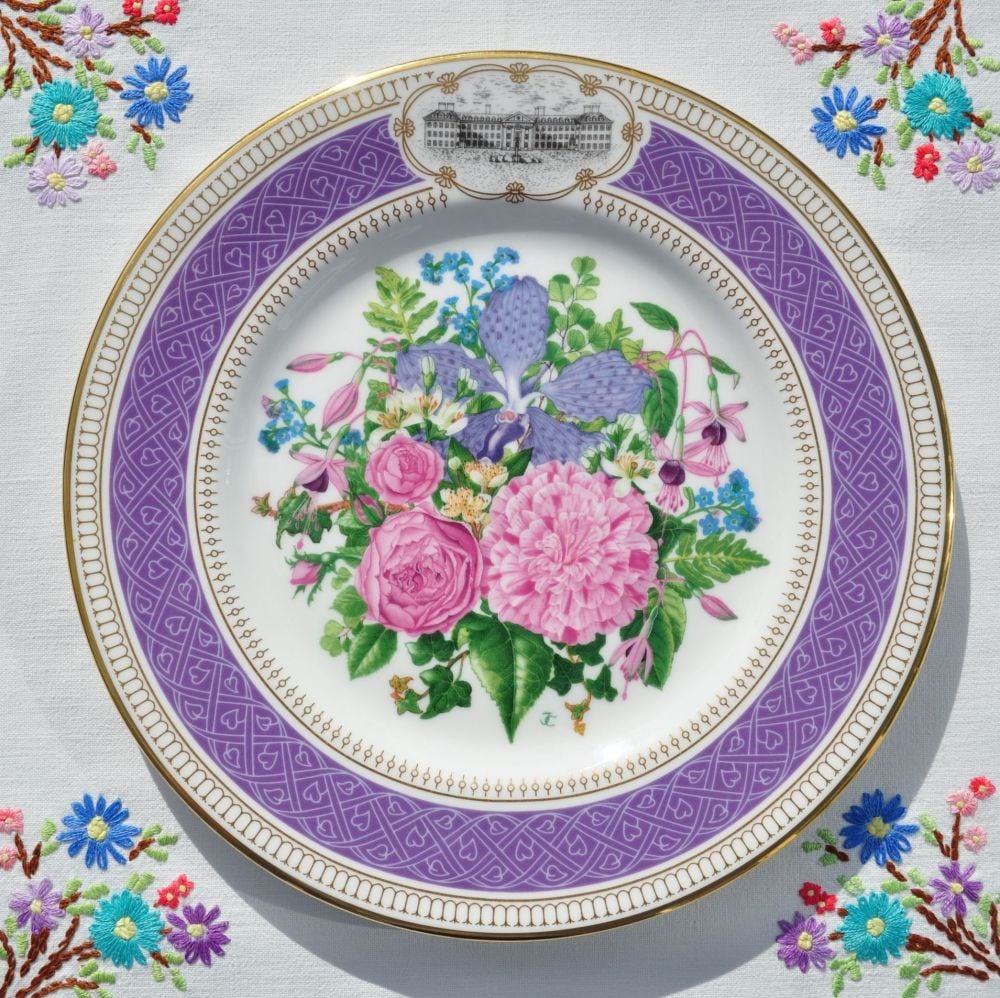 Royal Albert Victorian Bouquet Fine Bone China Plate c.1990