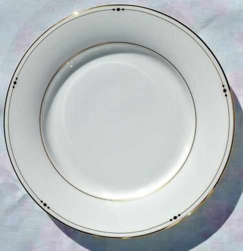 Royal Doulton Fascination Gold 22.5cm Bone China Plate c.2006
