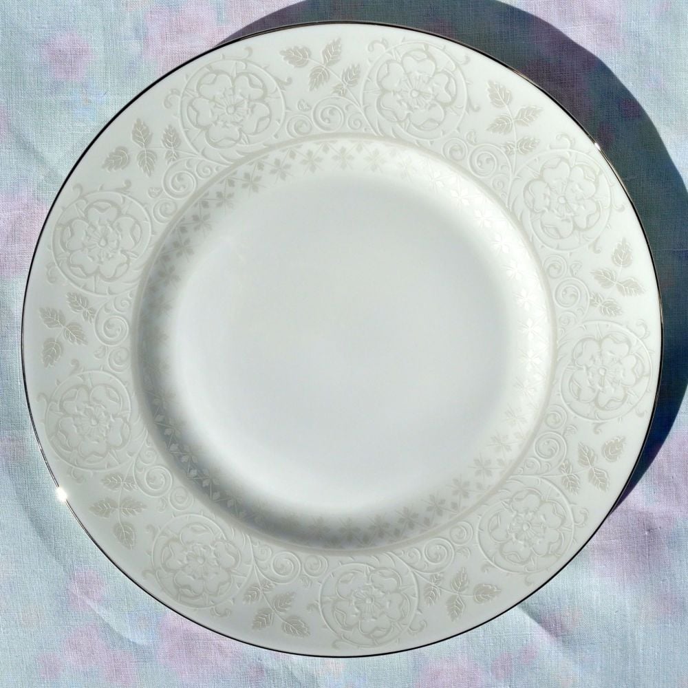 Wedgwood Petal Lattice Ecru Bone China 22.5cm Salad Plate
