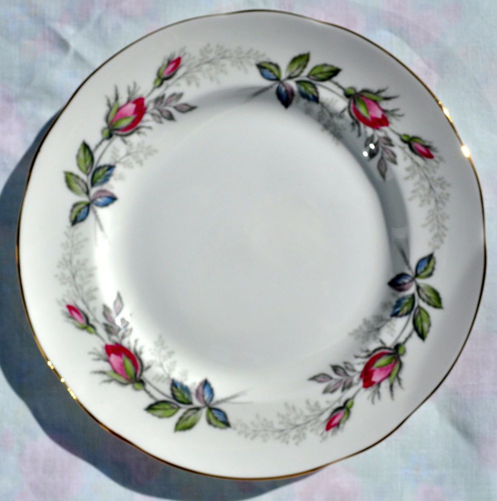Paragon Bridal Rose Vintage China Rose Buds Pattern 20.5cm Plate