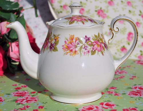 Colclough Wayside Pattern Vintage Bone China Teapot